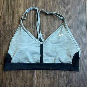 Nike Women's Dri-FIT Indy Light-Support Padded V-Neck Sports Bra
